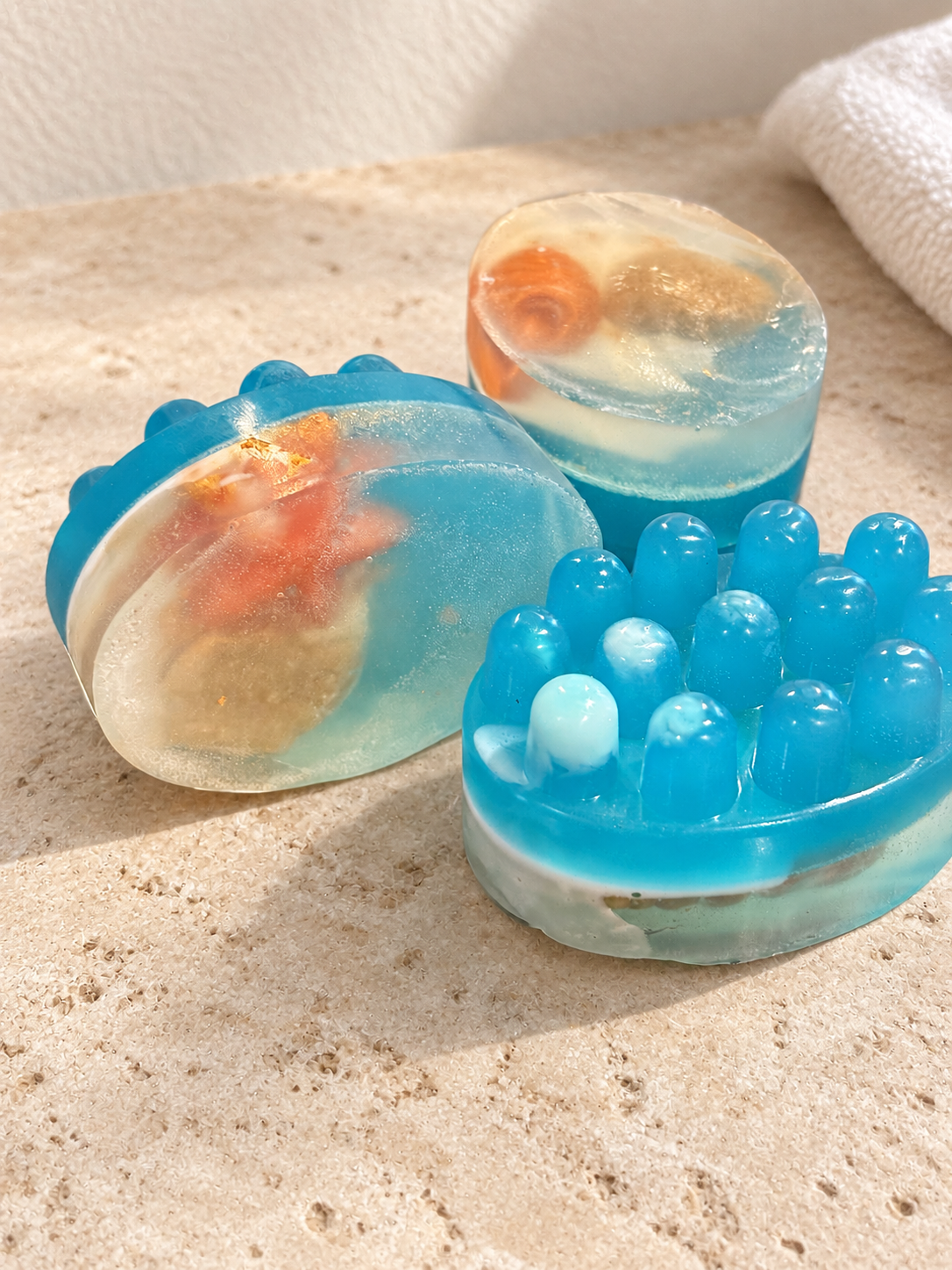 ISLAND WHISPER MASSAGE BAR